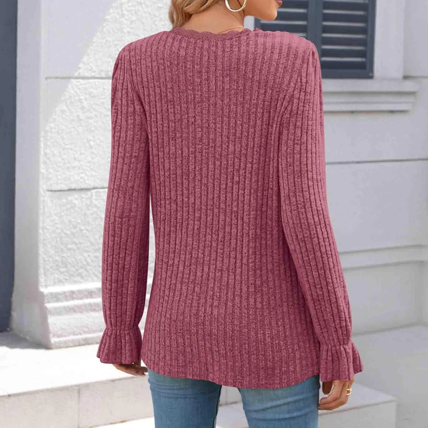 Fahion Sweatshirts for Women long sleeve V Neck Tops 2024 Trendy Casual Ruffle Sleeve Fleece Knitted Pullover Top