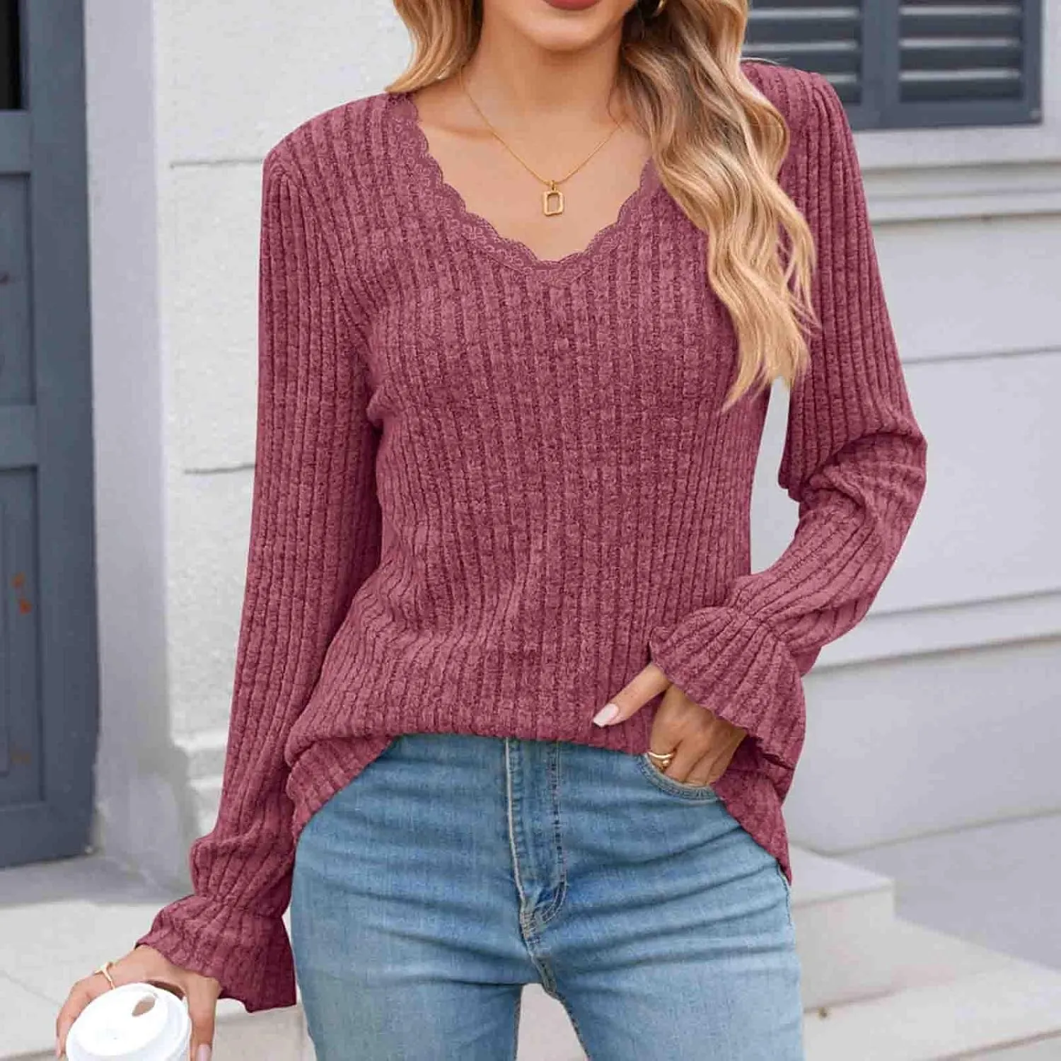 Fahion Sweatshirts for Women long sleeve V Neck Tops 2024 Trendy Casual Ruffle Sleeve Fleece Knitted Pullover Top