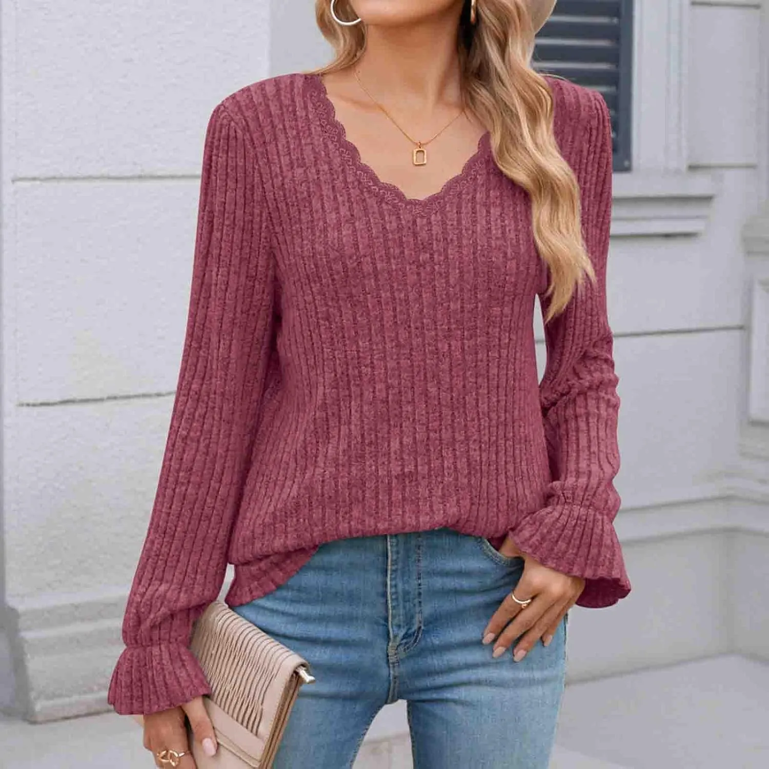 Fahion Sweatshirts for Women long sleeve V Neck Tops 2024 Trendy Casual Ruffle Sleeve Fleece Knitted Pullover Top