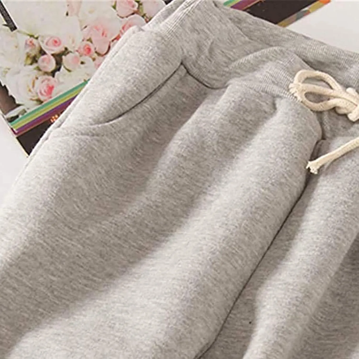 Qeaghou Fleece Lined Sweatpants Womens Winter Thermal Thicken Athletic Pants Drawstring Elastic Waisted Sherpa Jogger Pants