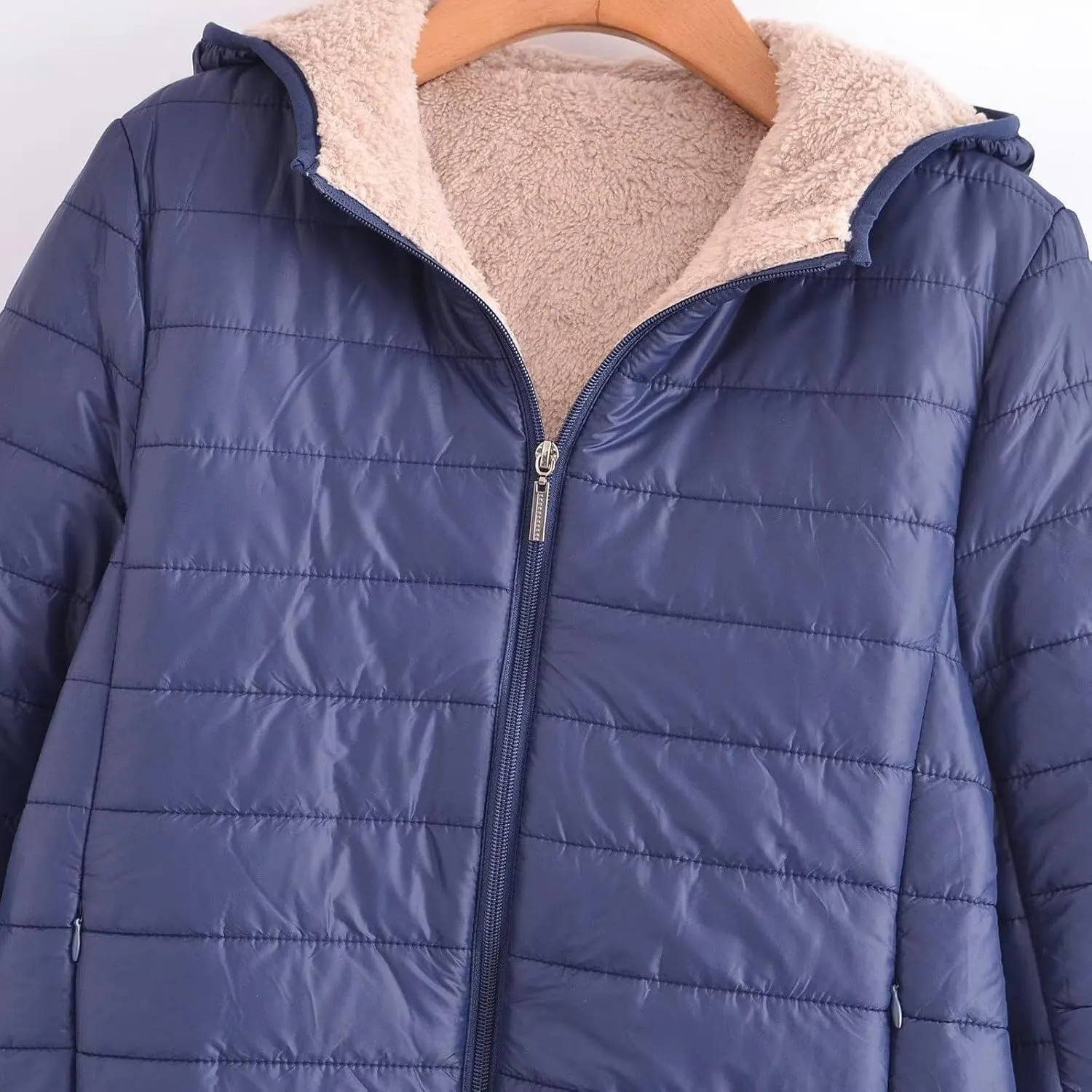 Women's Quilted Winter Coats Winter Short Hooded Warm Padded Puffer Jacket Fleece Lined Down Jackets with Pockets