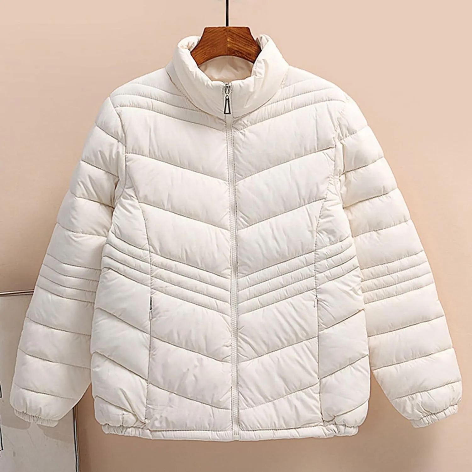 Women's Winter Casual Quilted Jackets Stand Collar Zip Up Short Down Puffer Jacket Padded Outerwear Coats with Pocket
