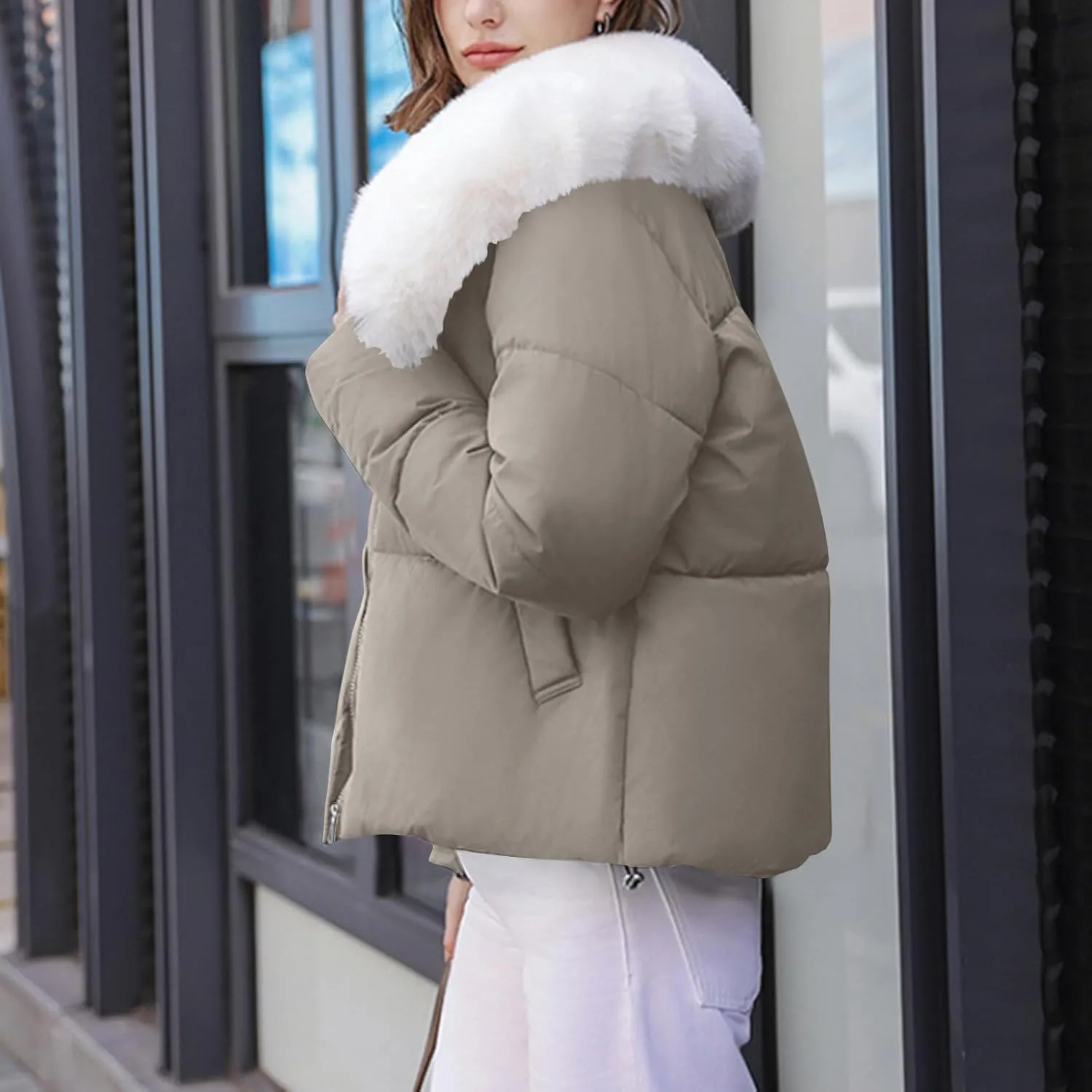 Womens Winter Cropped Puffer Jacket Long Sleeve Oversized Zip Up Short Down Coat with Faux Fur Hood