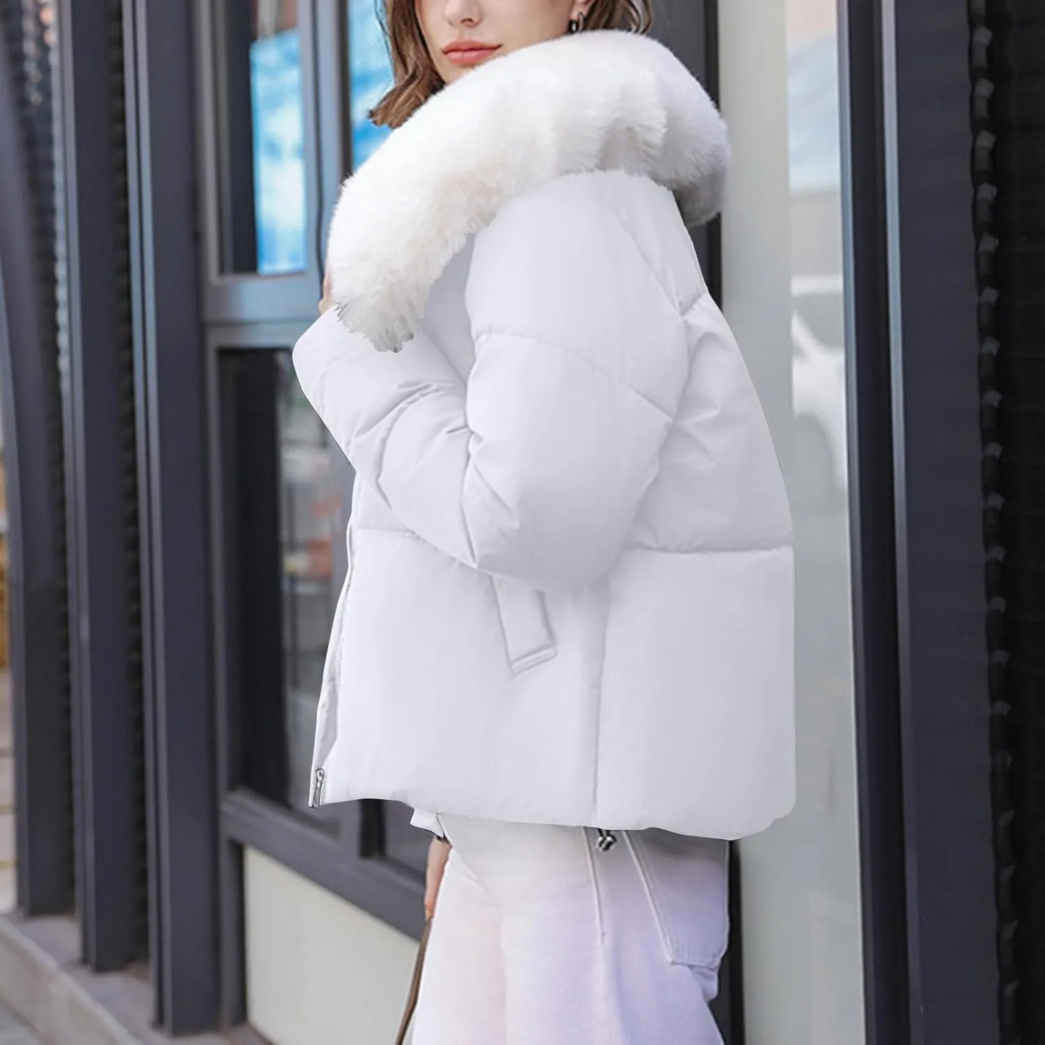 Womens Winter Cropped Puffer Jacket Long Sleeve Oversized Zip Up Short Down Coat with Faux Fur Hood